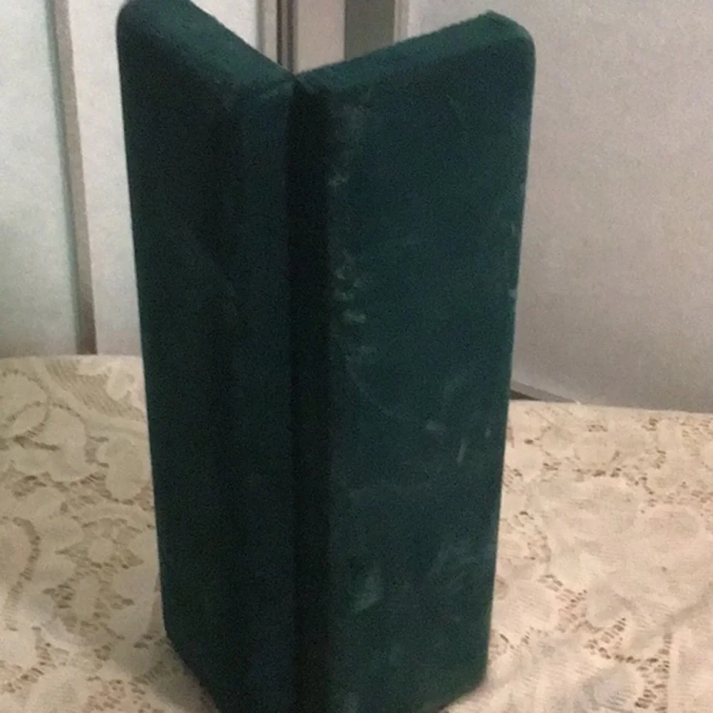 GREEN JEWELRY CASE